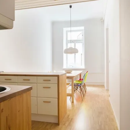 2ndhomes Luminous 97m2 2br In Katajanokka Apartament *
